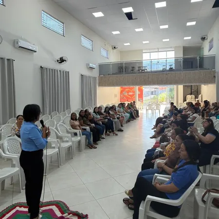 Formação de professores no auditório, em Presidente Dutra (MA)